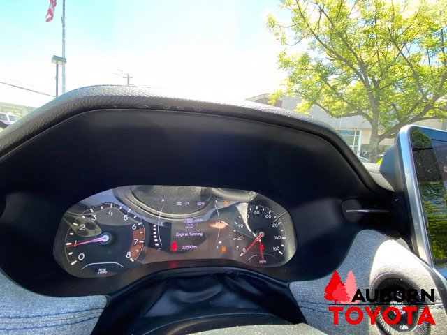 Used 2022 Jeep Compass Latitude FWD image 33