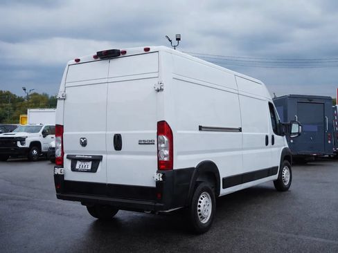 Used 2023 RAM ProMaster 2500 FWD image 9