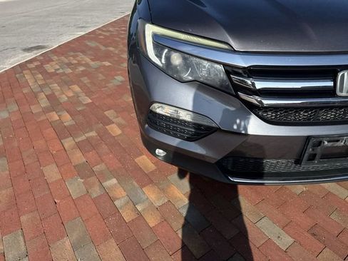 Used 2017 Honda Pilot Touring image 21