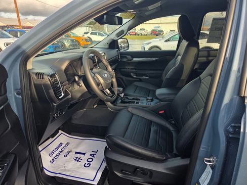 New 2025 Ford Ranger Lariat w/ FX4 Off-Road Package image 16