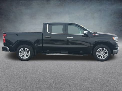 Used 2022 Chevrolet Silverado 1500 LTZ AWD/4WD image 6