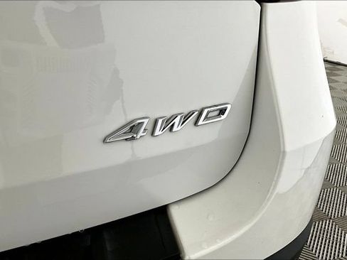 Used 2023 Ford Explorer ST-Line AWD/4WD image 17