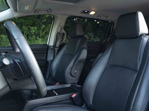 Used 2023 Honda Odyssey EX-L image 17