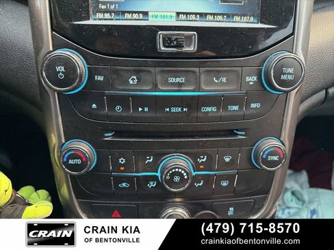 Used 2015 Chevrolet Malibu LT FWD image 21