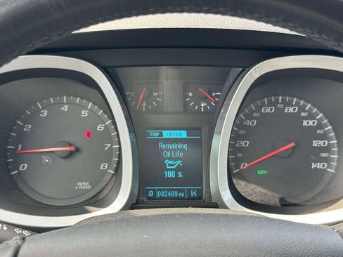 Used 2017 Chevrolet Equinox Premier w/ Enhanced Convenience Package AWD/4WD image 24