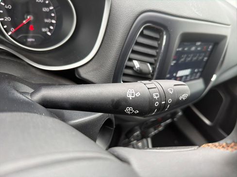 Certified 2021 Jeep Compass Latitude image 10