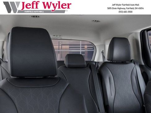 New 2026 Kia Carnival EX image 28