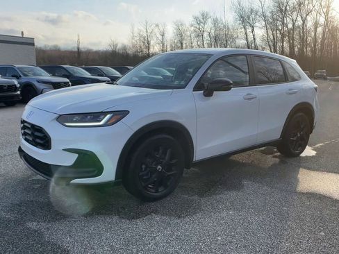 Used 2024 Honda HR-V Sport image 5