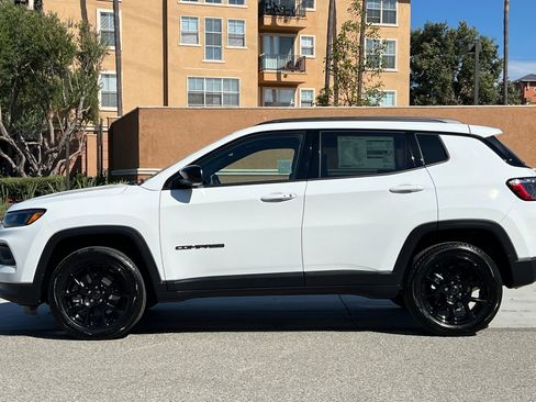 New 2026 Jeep Compass Latitude image 7