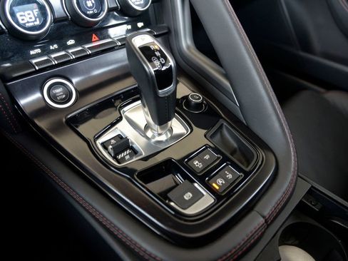 Used 2020 Jaguar F-TYPE Coupe image 26