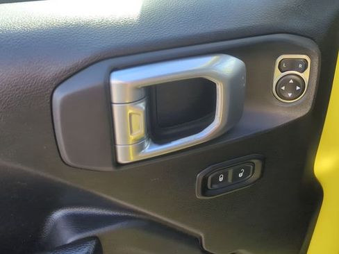 Used 2023 Jeep Wrangler Unlimited Sport AWD/4WD image 10