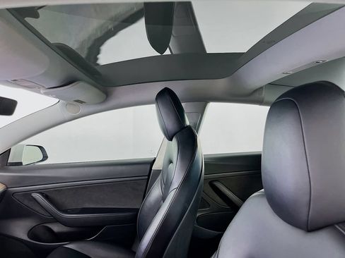 Used 2021 Tesla Model 3 Standard Range Plus RWD image 22