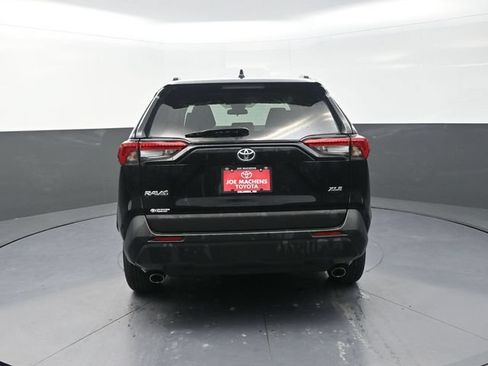 Used 2024 Toyota RAV4 XLE FWD image 7