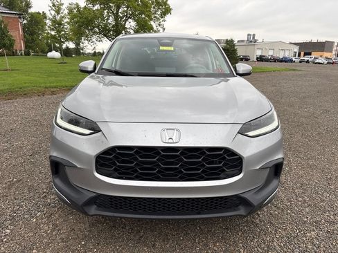 Used 2023 Honda HR-V LX image 2
