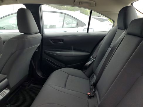Used 2025 Toyota Corolla LE FWD image 10
