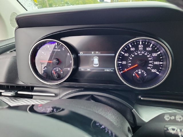 Used 2024 Kia Carnival LX FWD image 28