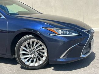 Used 2020 Lexus ES 350 w/ Accessory Package FWD video 2