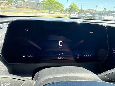 Certified 2025 Chevrolet Traverse LT FWD image 16