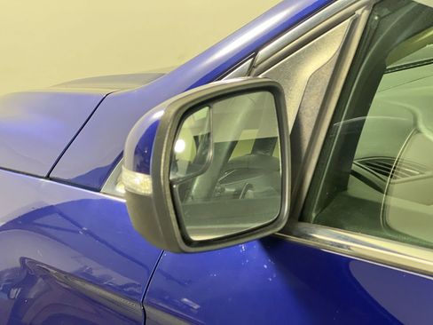 Used 2015 Ford Edge SEL image 12