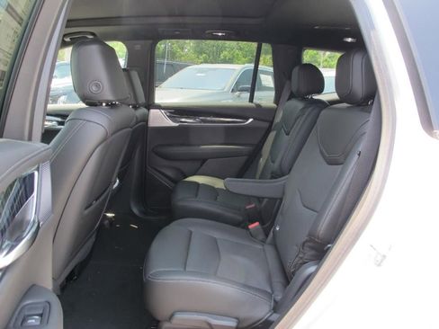 New 2025 Cadillac XT6 Premium Luxury w/ Technology Package image 24