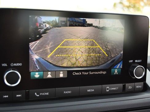 New 2025 Honda Accord SE image 11