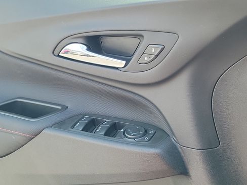 Used 2024 Chevrolet Equinox RS w/ RS Leather Package FWD image 19