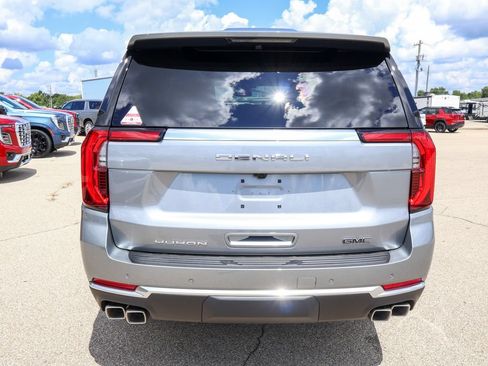 New 2026 GMC Yukon XL Denali w/ Sun & Power Step Package AWD/4WD image 4