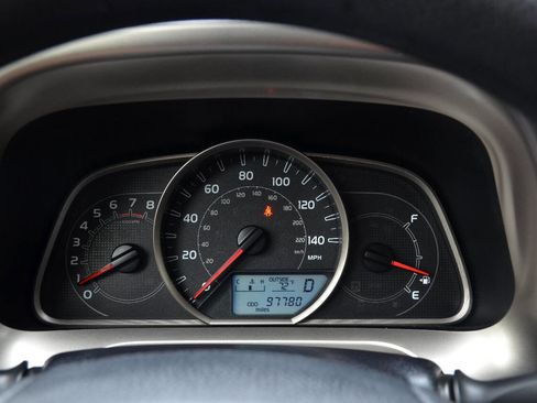 Used 2014 Toyota RAV4 LE AWD/4WD image 17