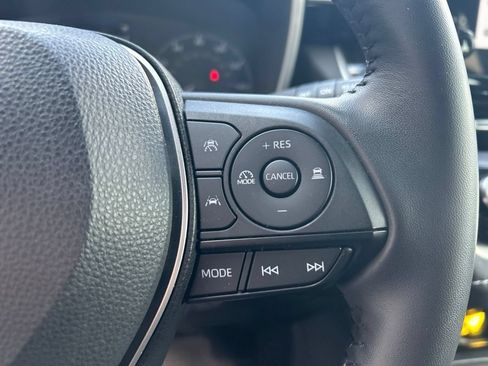 Used 2023 Toyota Corolla SE FWD image 11