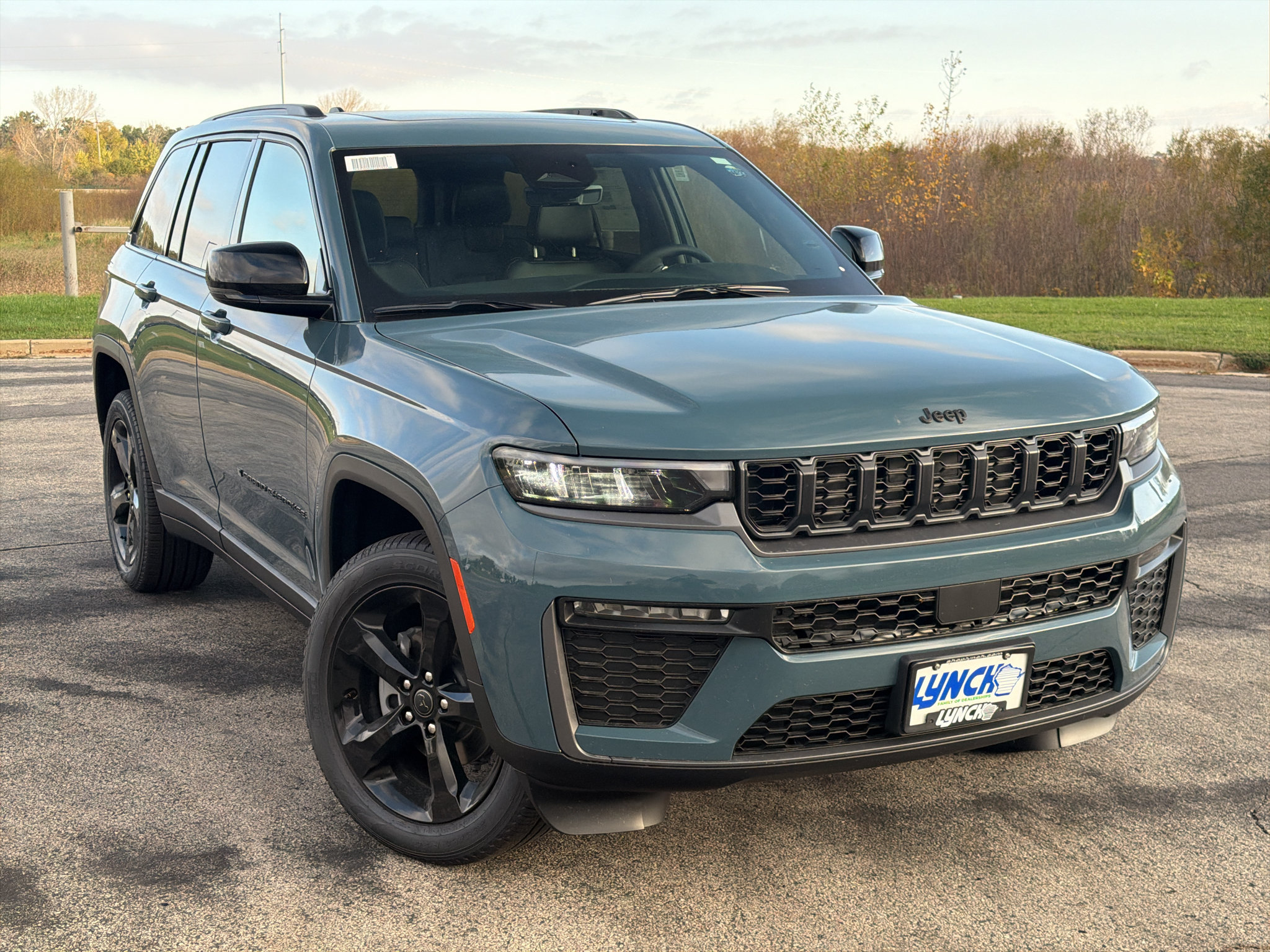 New 2027 Jeep Grand Cherokee Limited w/ Limited Altitude Package AWD/4WD image 5