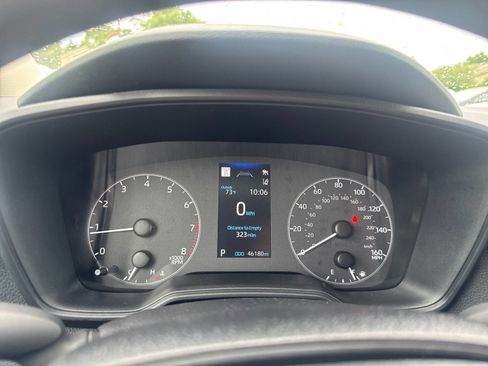 Used 2025 Toyota Corolla LE FWD image 22