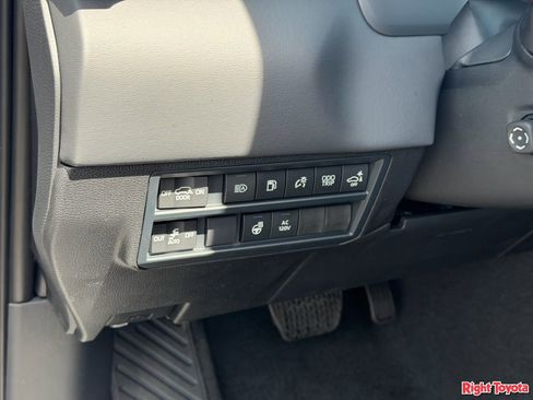 New 2026 Toyota Sequoia Platinum AWD/4WD image 17