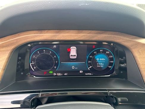 Used 2025 Volkswagen Atlas SE FWD image 15