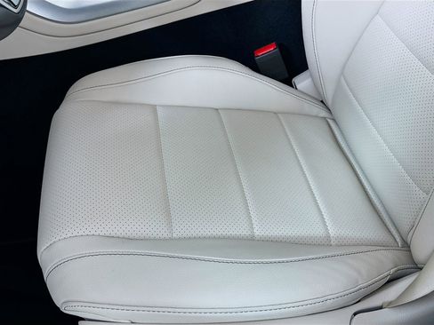 Used 2025 Mercedes-Benz GLE 350 4MATIC image 21
