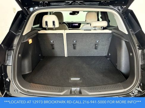 Used 2024 Buick Encore GX Avenir w/ Avenir Convenience Package FWD image 17