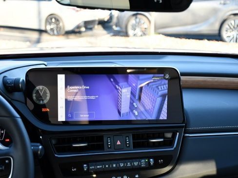 New 2025 Lexus ES 350 w/ Premium Package image 24