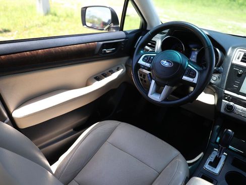Used 2015 Subaru Outback 2.5i Limited AWD/4WD image 20