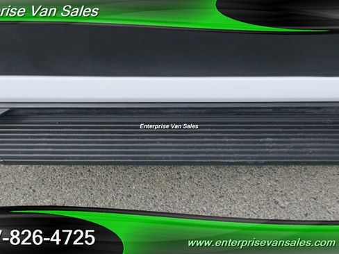Used 2023 Ford Transit 350 XLT RWD image 11