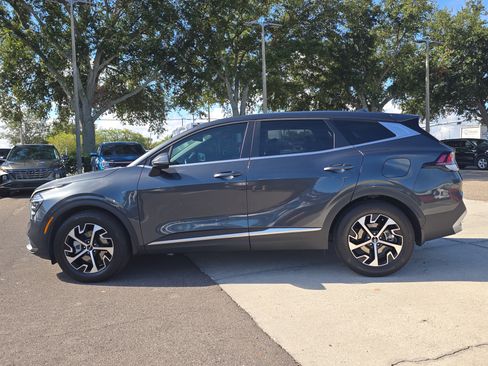 Used 2024 Kia Sportage EX FWD image 5