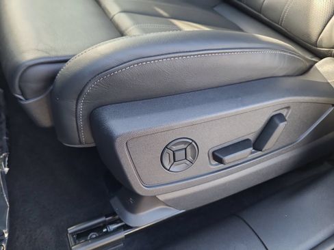 Used 2025 Audi Q5 Premium w/ Premium Plus AWD/4WD image 22