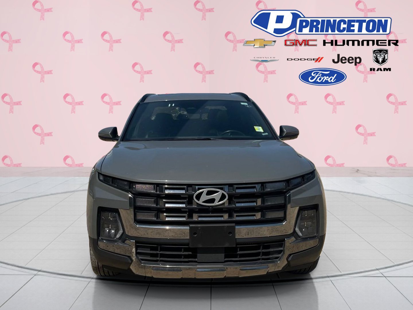 Used 2025 Hyundai Santa Cruz Limited AWD/4WD image 2