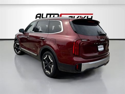 Used 2023 Kia Telluride S image 5