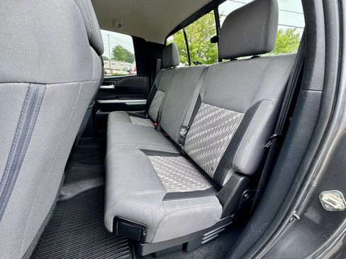 Used 2018 Toyota Tundra SR5 AWD/4WD image 10
