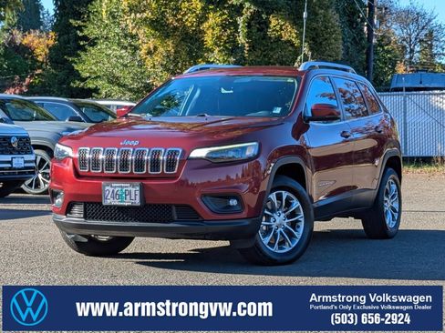 Used 2019 Jeep Cherokee Latitude Plus w/ Comfort/Convenience Group image 1