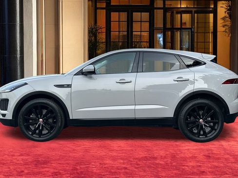 Used 2020 Jaguar E-PACE SE image 3