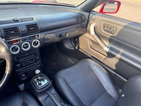 Used 2004 Toyota MR2 RWD image 10
