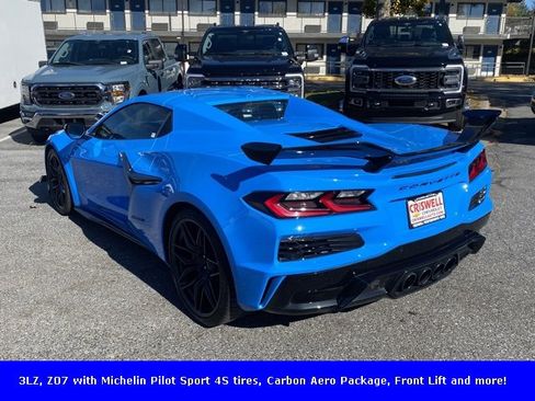 Used 2023 Chevrolet Corvette Z06 w/ Z07 Performance Package image 5