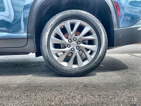 Certified 2025 Buick Enclave Preferred FWD image 33