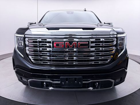 Used 2023 GMC Sierra 1500 Denali w/ Denali Reserve Package AWD/4WD image 14