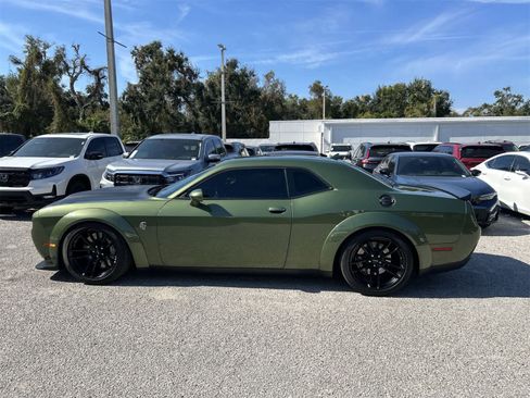 Used 2022 Dodge Challenger SRT Hellcat image 3